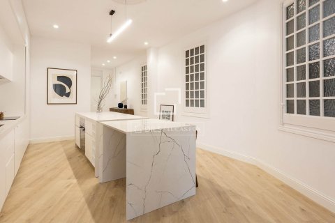 Apartamento en venta en Barcelona, España 3 dormitorios, 156 m2 No. 150719 - foto 11