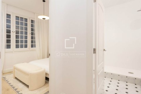 Apartamento en venta en Barcelona, España 3 dormitorios, 156 m2 No. 150719 - foto 26