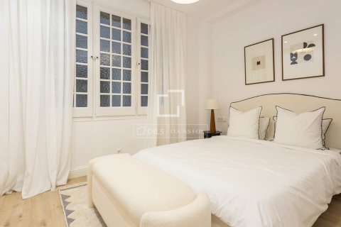 Apartamento en venta en Barcelona, España 3 dormitorios, 156 m2 No. 150719 - foto 22