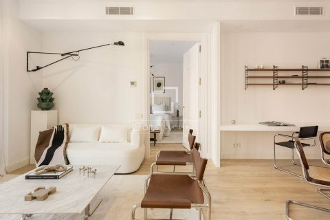 Apartamento en venta en Barcelona, España 3 dormitorios, 156 m2 No. 150719 - foto 7