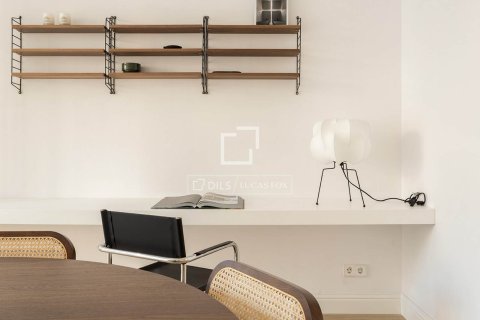 Apartamento en venta en Barcelona, España 3 dormitorios, 156 m2 No. 150719 - foto 8