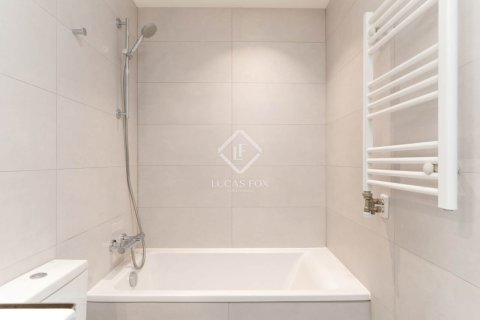 Dzīvoklis pārdošanā Barcelona, Spānijā 4 istabas, 120 m2 Nr. 150717 - attēls 29