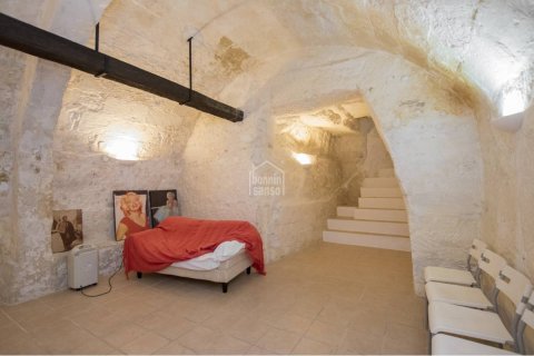 Townhouse for sale in Mahon, Menorca, Spain 3 bedrooms, 146 sq.m. No. 167675 - photo 13