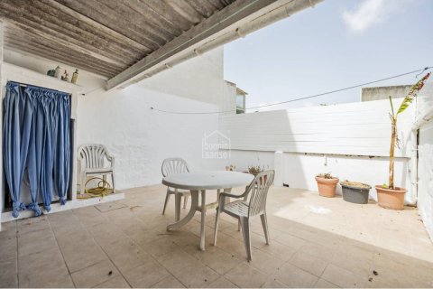 Townhouse zum Verkauf in Mahon, Menorca, Spanien 3 Schlafzimmer, 146 m2 Nr. 167675 - Foto 2
