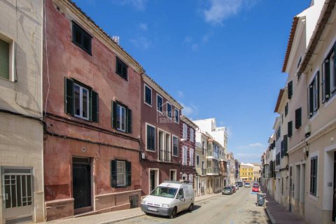 Townhouse for sale in Mahon, Menorca, Spain 3 bedrooms, 146 sq.m. No. 167675 - photo 12