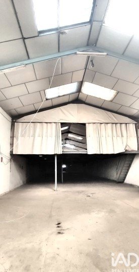 Commercial property à Santovenia de la Valdoncina, Leon, Espagne 1840 m2 No. 172288