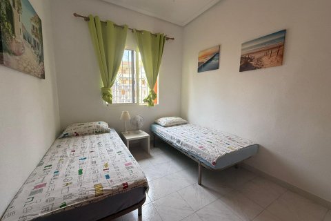 Huvila myytävänä Torrevieja, Alicante, Espanja, 2 makuuhuonetta, 85 m2 No. 150138 - kuva 3