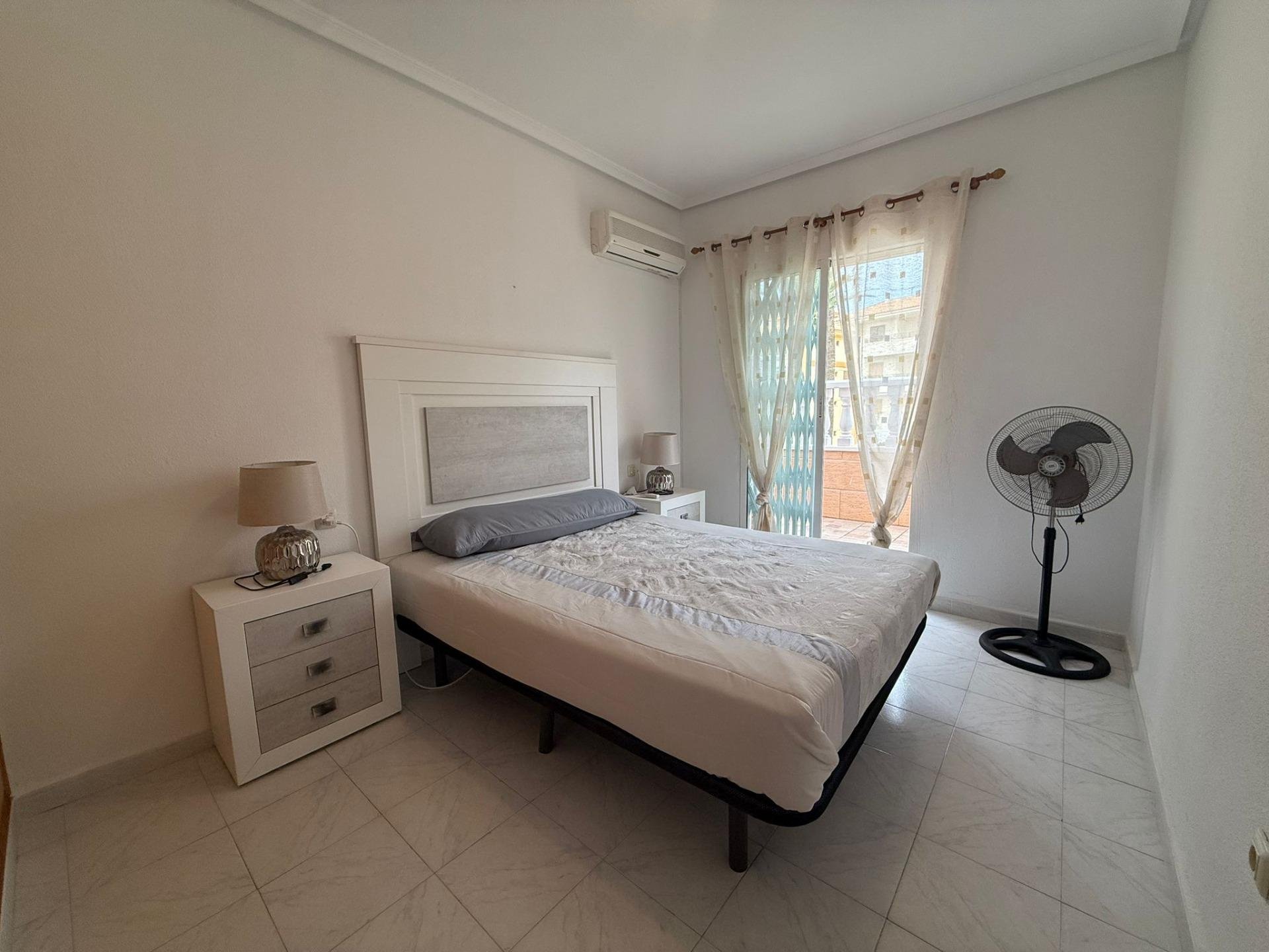 Вилла в Торревьеха, Аликанте, Испания 2 спальни, 85м2 №150138