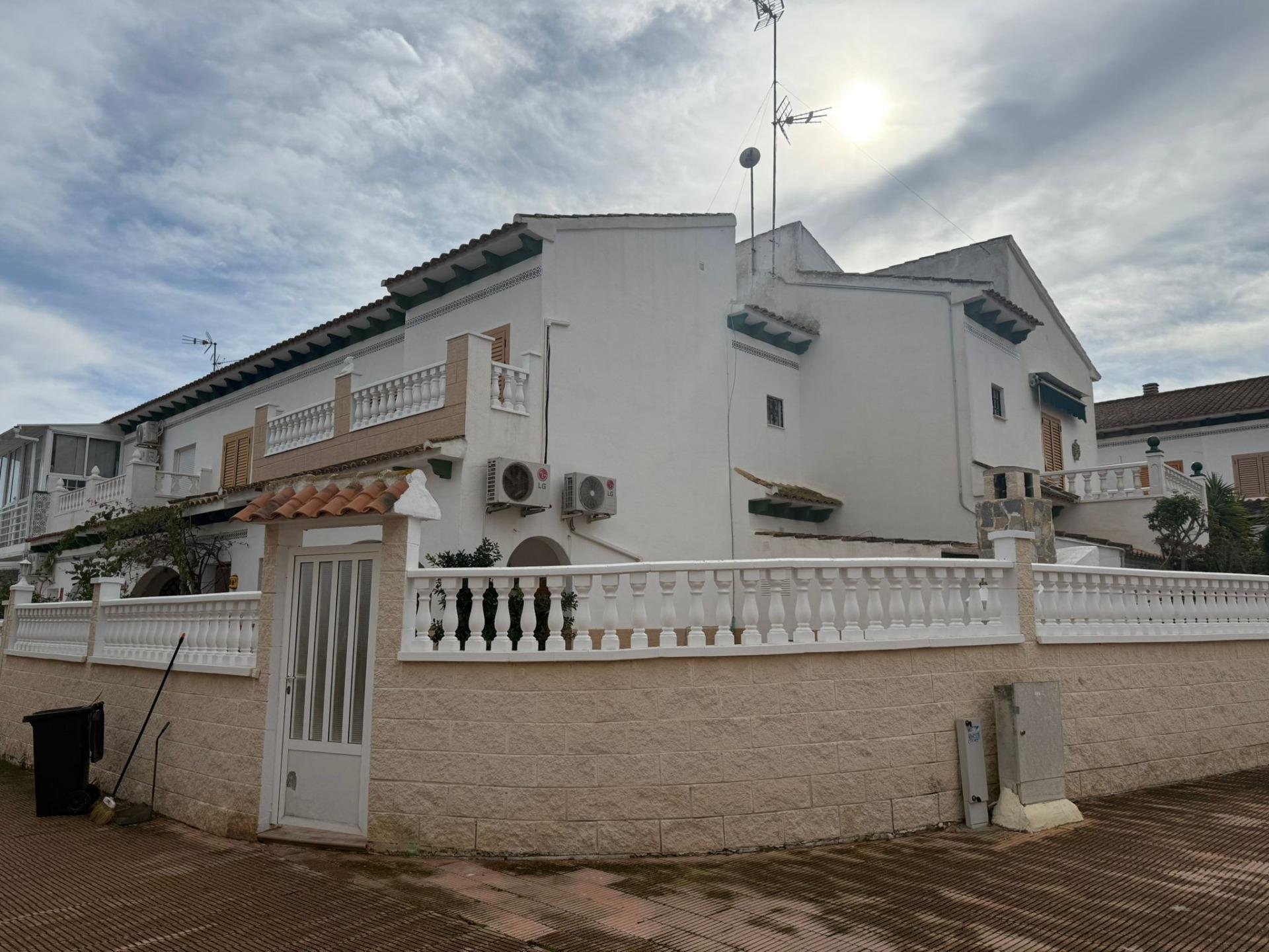 Вилла в Торревьеха, Аликанте, Испания 2 спальни, 85м2 №150138