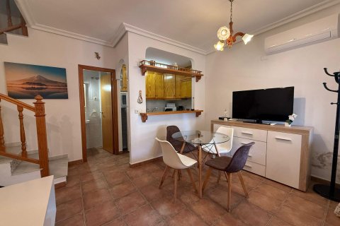 Huvila myytävänä Torrevieja, Alicante, Espanja, 2 makuuhuonetta, 85 m2 No. 150138 - kuva 2