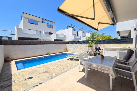 Villa for sale in Alicante, Spain 3 bedrooms, 107 sq.m. No. 189771 - photo 5