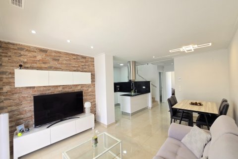 Villa for sale in Alicante, Spain 3 bedrooms, 107 sq.m. No. 189771 - photo 15