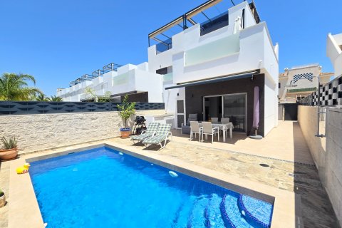 Villa à Alicante, Espagne 3 chambres, 107 m2 No. 189771