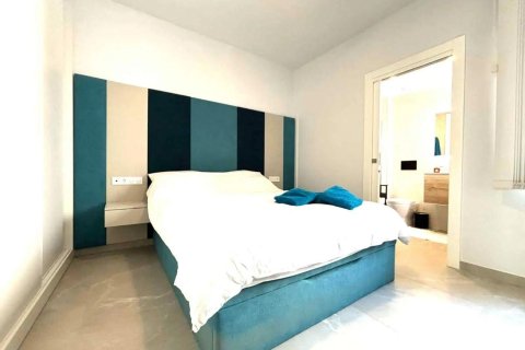 Apartamento en venta en Torrevieja, Alicante, España 3 dormitorios, 98 m2 No. 189756 - foto 8