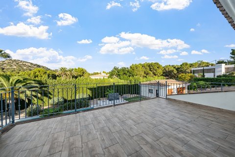 Villa till salu i Santa Ponsa, Mallorca, Spanien 4 sovrum, 694 kvm. Nr. 179856 - foto 21