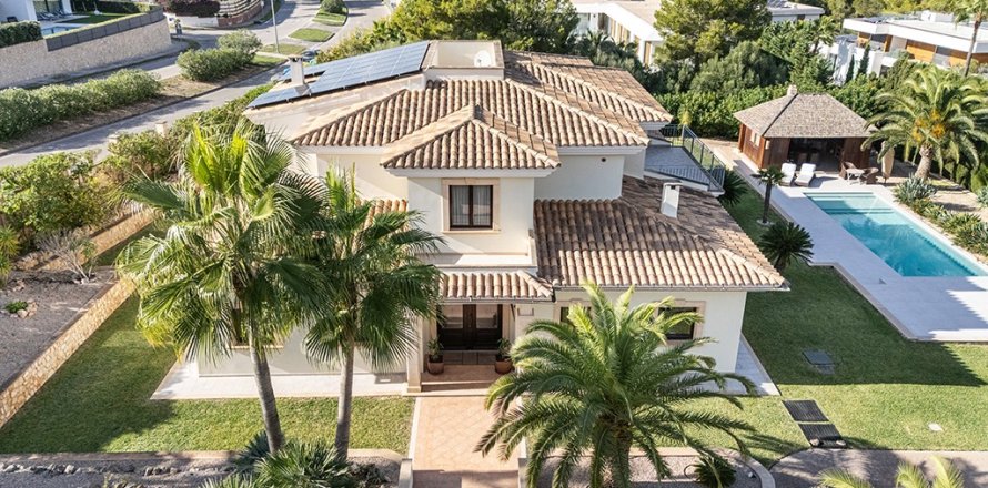 Villa i Santa Ponsa, Mallorca, Spanien 4 sovrum, 694 kvm. Nr. 179856