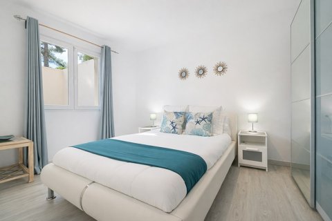 Villa for sale in Sol De Mallorca, Mallorca, Spain 4 bedrooms, 242 sq.m. No. 179855 - photo 23