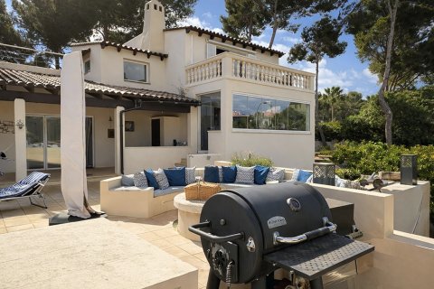 Villa for sale in Sol De Mallorca, Mallorca, Spain 4 bedrooms, 242 sq.m. No. 179855 - photo 28