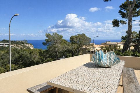 Villa for sale in Sol De Mallorca, Mallorca, Spain 4 bedrooms, 242 sq.m. No. 179855 - photo 5