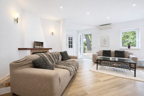 Villa for sale in Sol De Mallorca, Mallorca, Spain 4 bedrooms, 242 sq.m. No. 179855 - photo 12
