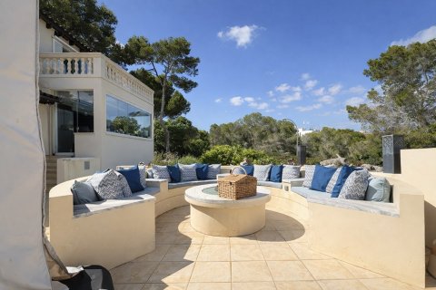 Villa for sale in Sol De Mallorca, Mallorca, Spain 4 bedrooms, 242 sq.m. No. 179855 - photo 4