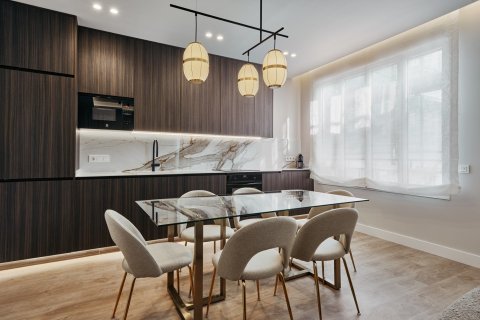 Dzīvoklis pārdošanā Madrid, Spānijā 3 istabas, 99 m2 Nr. 179860 - attēls 13