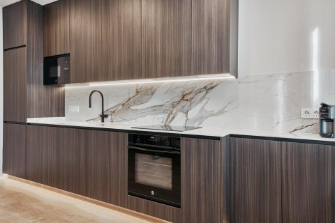 Dzīvoklis pārdošanā Madrid, Spānijā 3 istabas, 99 m2 Nr. 179860 - attēls 8