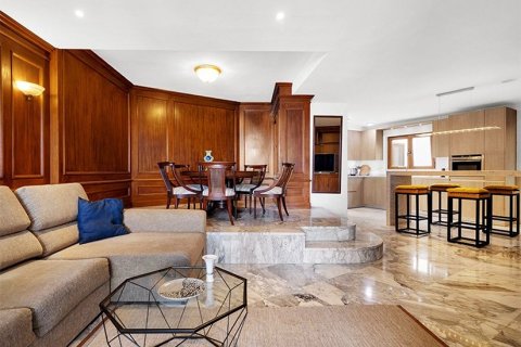 Apartamento en venta en Palma de Mallorca, Mallorca, España 3 dormitorios, 120 m2 No. 179859 - foto 3