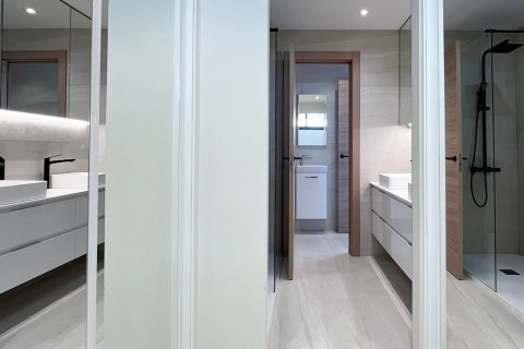 Apartamento en venta en Portals Nous, Mallorca, España 2 dormitorios, 86 m2 No. 179858 - foto 14