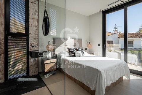 Huvila myytävänä Marbella, Malaga, Espanja, 6 makuuhuonetta, 747 m2 No. 158943 - kuva 10