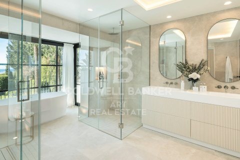 Villa for sale in Marbella, Malaga, Spain 6 bedrooms, 910 sq.m. No. 158942 - photo 16