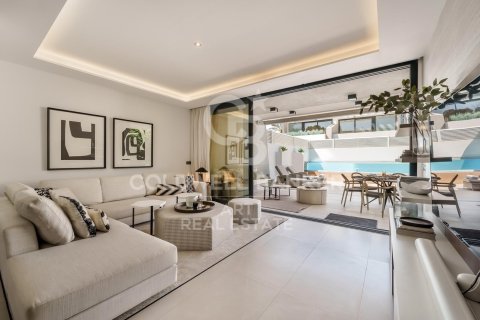 Villa à vendre à Marbella, Malaga, Espagne, 5 chambres, 297 m2 No. 158941 - photo 3