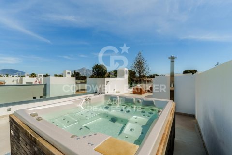 Villa à vendre à Marbella, Malaga, Espagne, 5 chambres, 297 m2 No. 158941 - photo 21