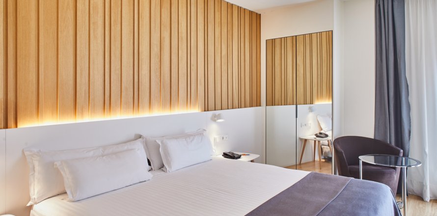 Lokal usługowy w Barcelona, Hiszpania nr 141260