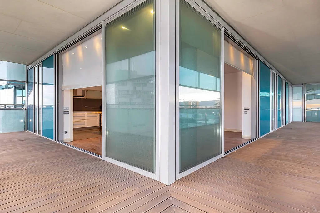 Apartment in Barcelona, Spain 3 bedrooms,  No. 141261
