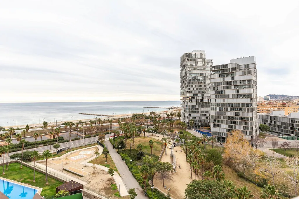 Apartment in Barcelona, Spain 3 bedrooms,  No. 141261