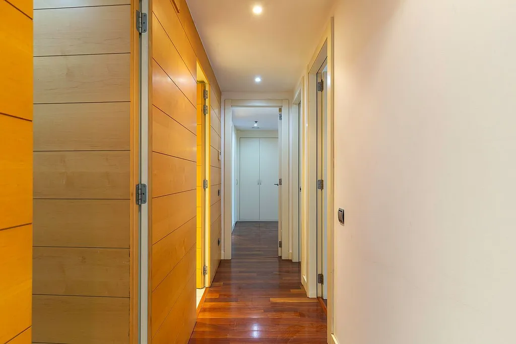 Apartment in Barcelona, Spain 3 bedrooms,  No. 141261