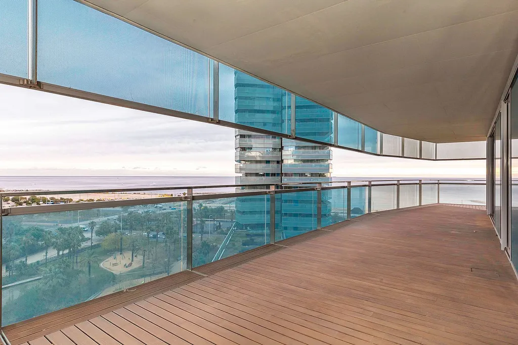 Apartment in Barcelona, Spain 3 bedrooms,  No. 141261