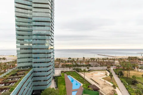 Apartamento en venta en Barcelona, España 3 dormitorios, No. 141261 - foto 13