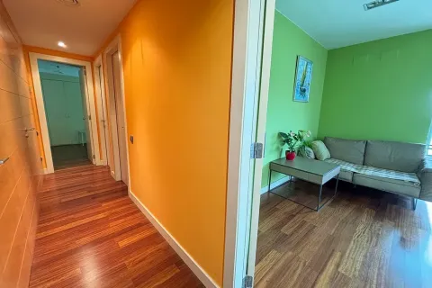 Apartamento en venta en Barcelona, España 3 dormitorios, No. 141262 - foto 12