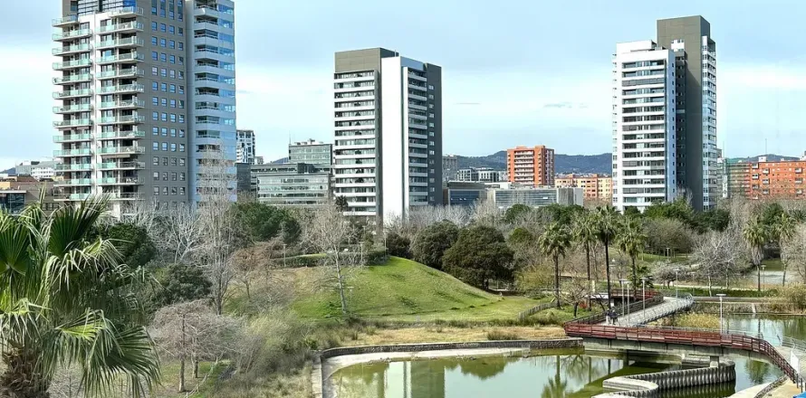 Apartamento en Barcelona, España 3 dormitorios, No. 141262