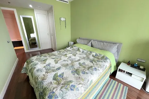 Apartamento en venta en Barcelona, España 3 dormitorios, No. 141262 - foto 13