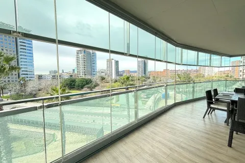 Apartamento en venta en Barcelona, España 3 dormitorios, No. 141262 - foto 4