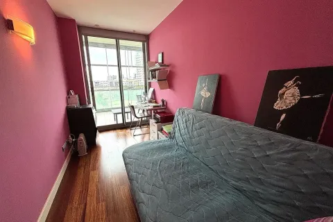 Apartamento en venta en Barcelona, España 3 dormitorios, No. 141262 - foto 19