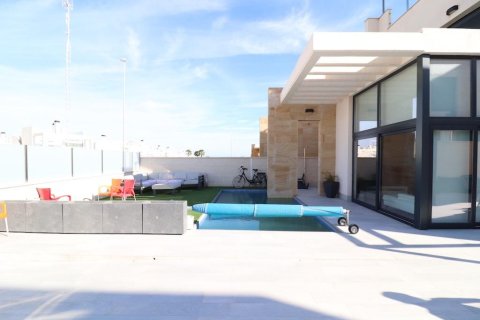 Villa pārdošanā La Zenia, Alicante, Spānijā 3 istabas, 150 m2 Nr. 165375 - attēls 6