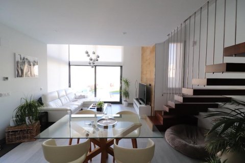 Villa pārdošanā La Zenia, Alicante, Spānijā 3 istabas, 150 m2 Nr. 165375 - attēls 8