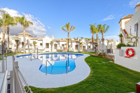 Сasa en venta en Estepona, Málaga, España 3 dormitorios, 250.8 m2 No. 174519 - foto 19