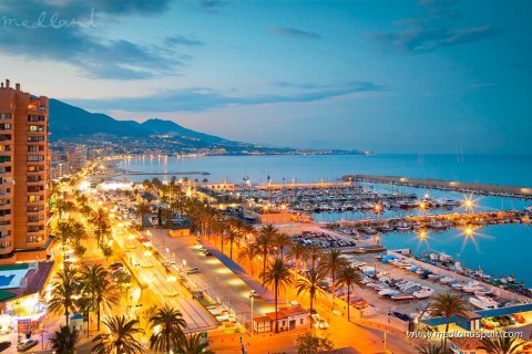 Townhouse for sale in Fuengirola, Malaga, Spain 3 bedrooms, 154 sq.m. No. 177472 - photo 15