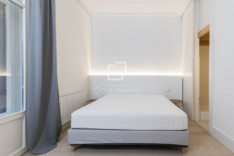 Apartamento en venta en Barcelona, España 4 dormitorios, 253 m2 No. 150800 - foto 18