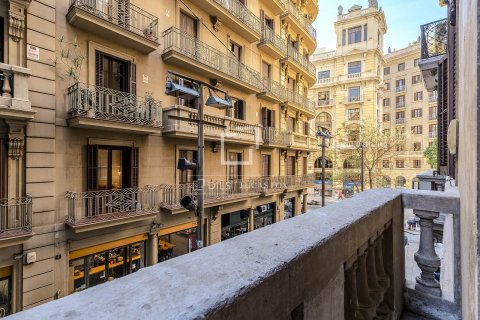 Apartamento en venta en Barcelona, España 4 dormitorios, 253 m2 No. 150800 - foto 10